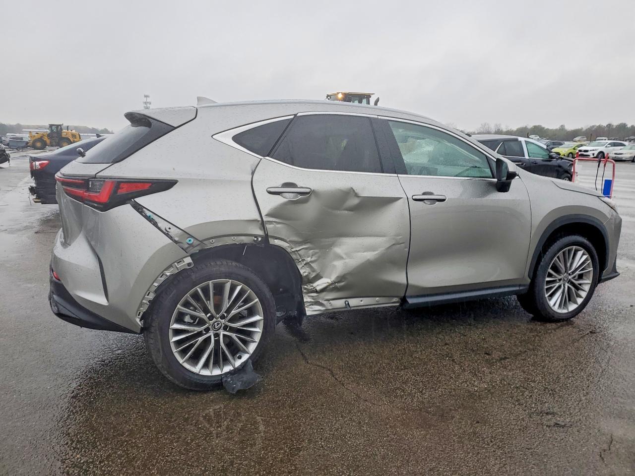 2025 Lexus Nx 350 Premium - zdjęcie 3