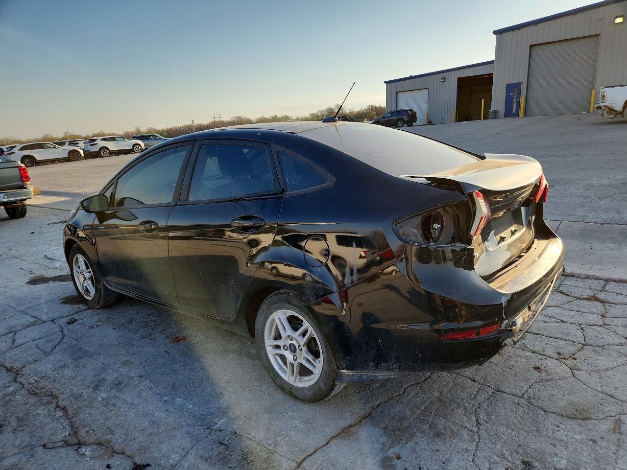 2017 Ford Fiesta Se - zdjęcie 2