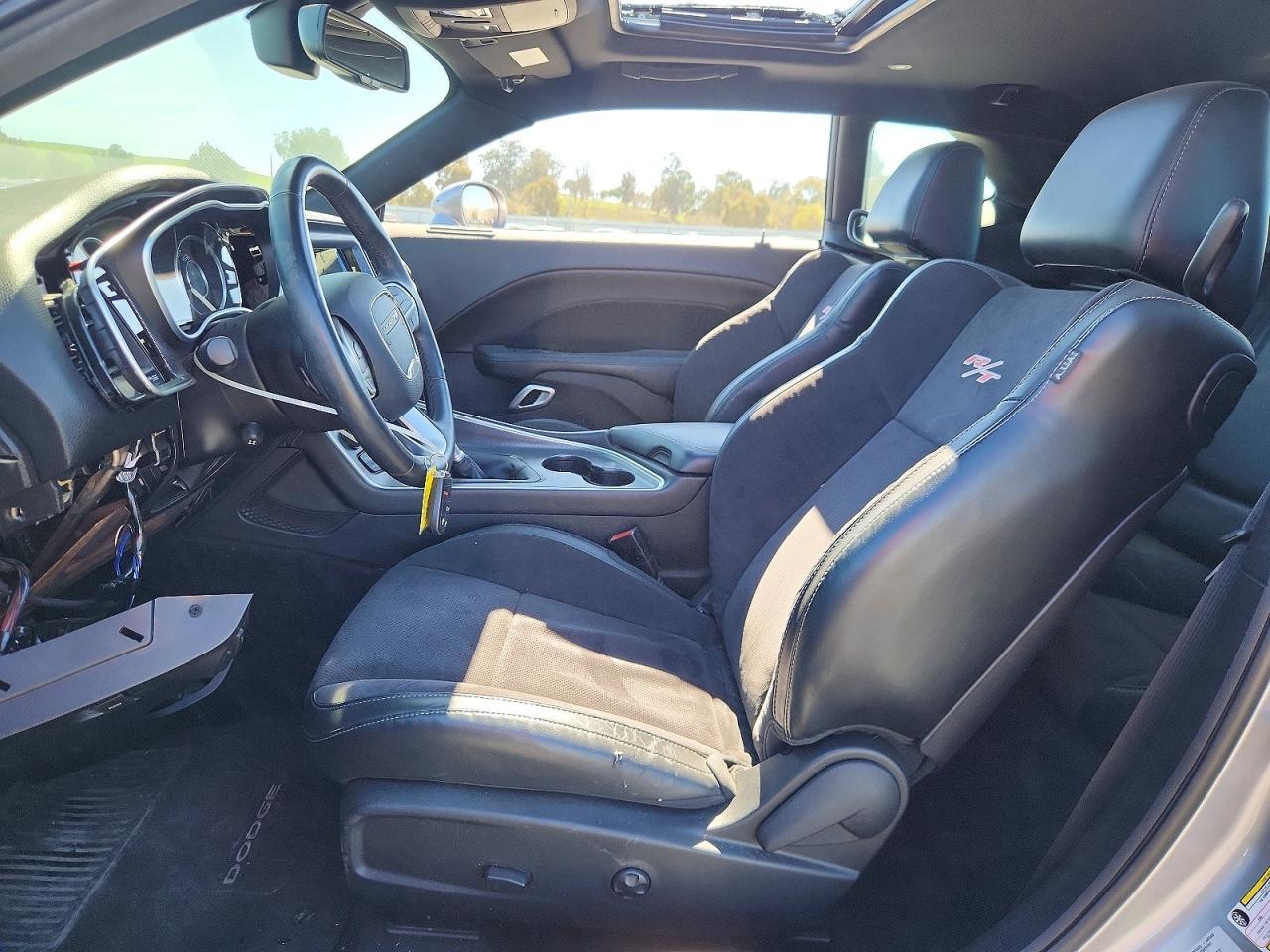 2015 Dodge Challenger R - zdjęcie 7