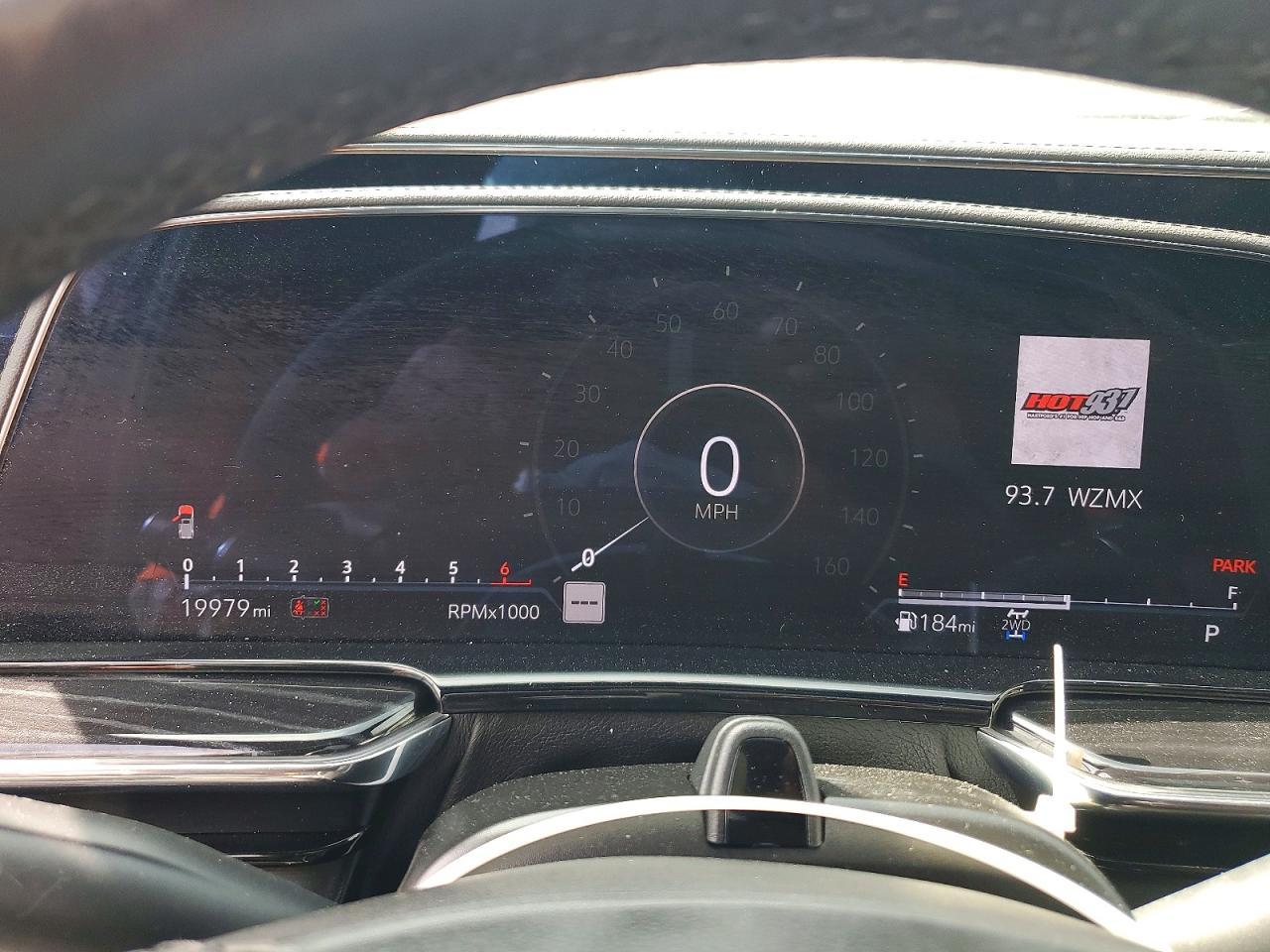 2024 Cadillac Escalade Sport - zdjęcie 9