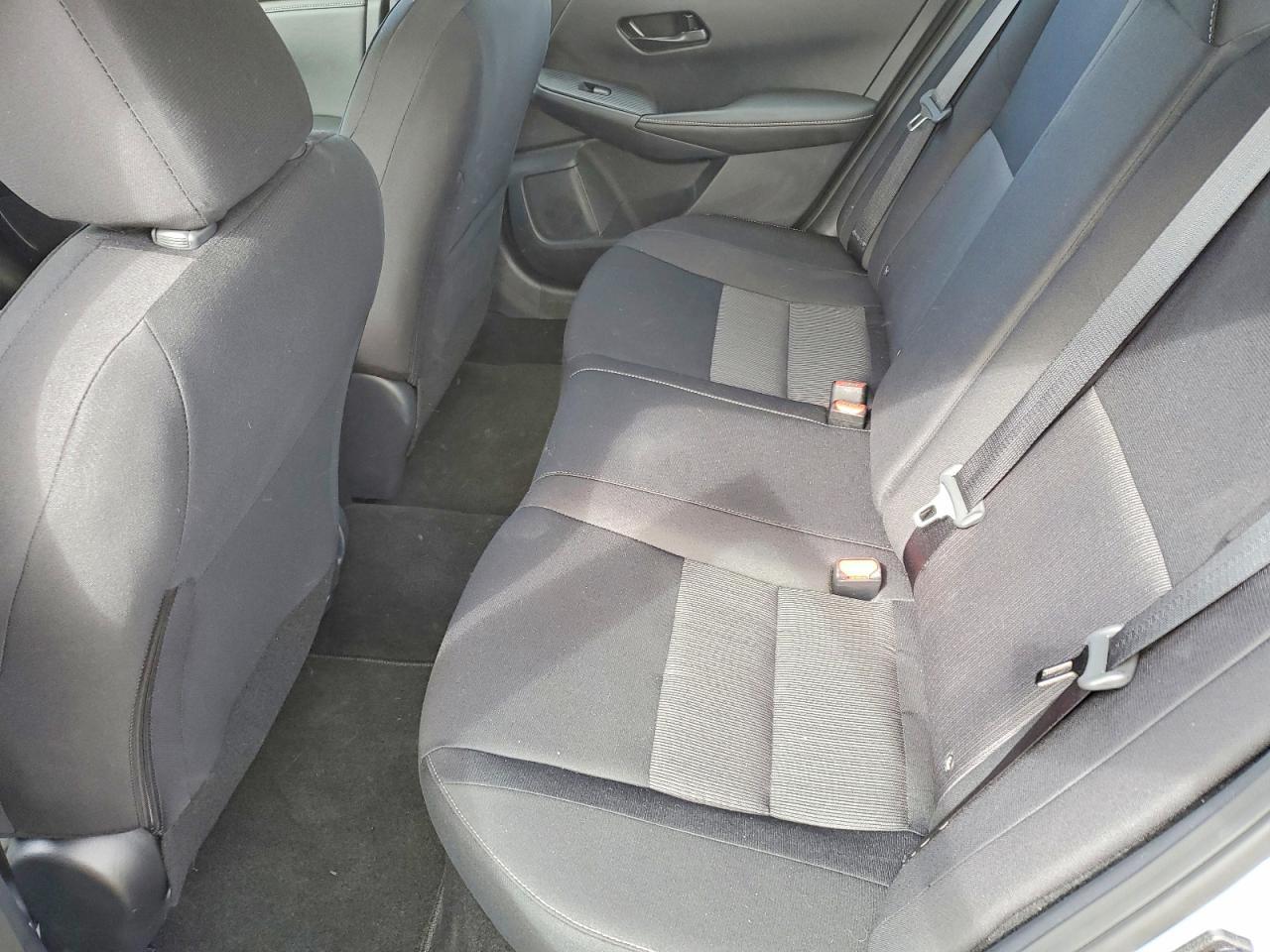 2025 Nissan Sentra Sv - zdjęcie 10