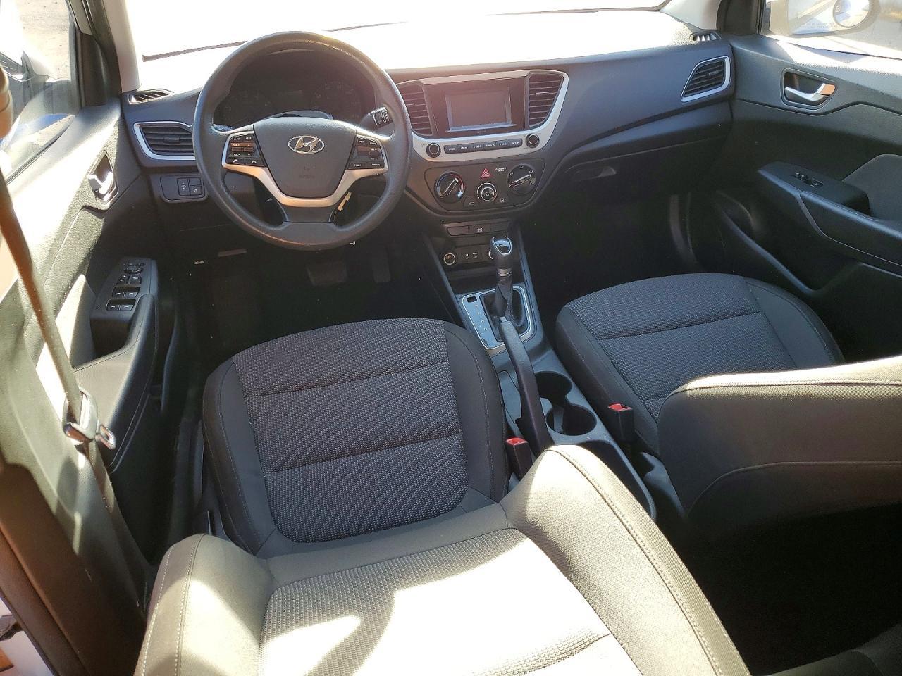 2020 Hyundai Accent Se - zdjęcie 8