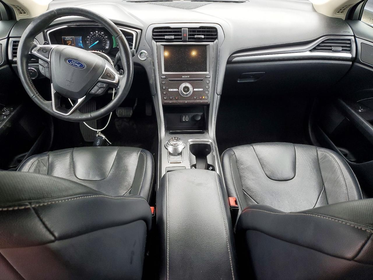 2020 Ford Fusion Titanium - zdjęcie 8