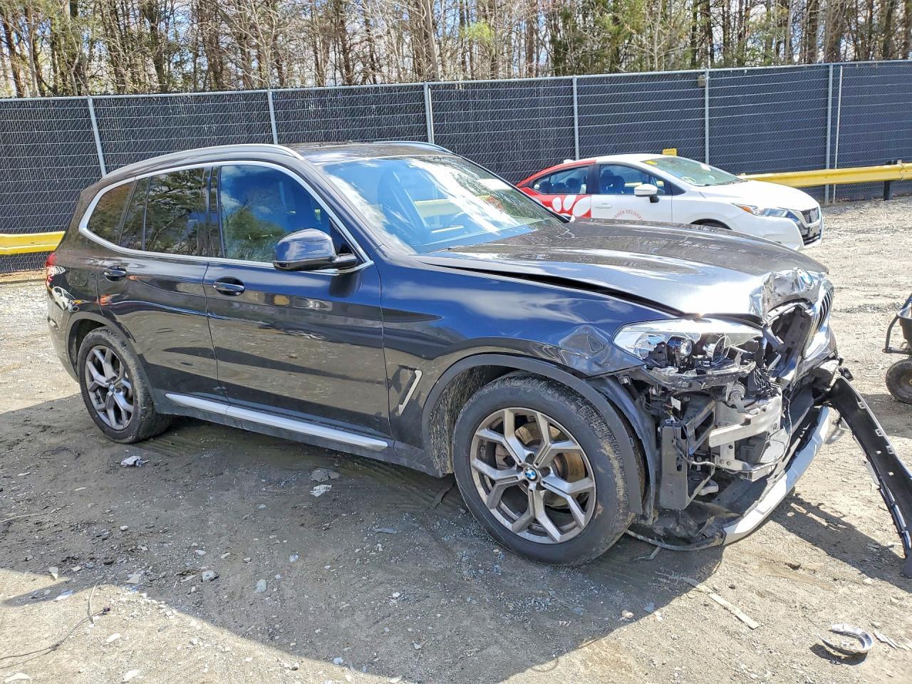 2021 BMW X3 xDrive30I - zdjęcie 4