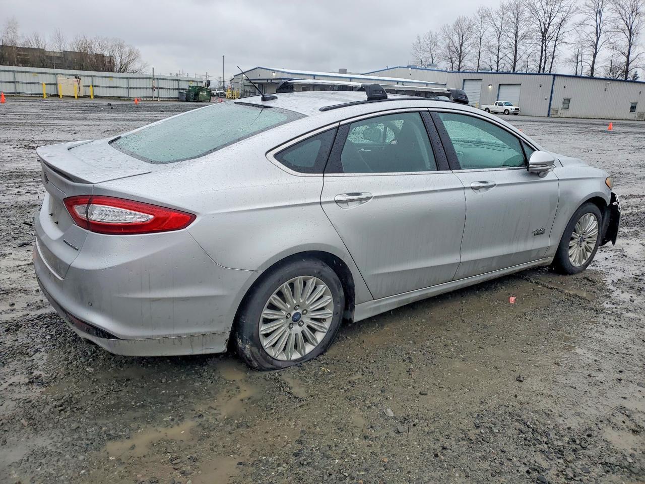 2014 Ford Fusion Titanium Phev - zdjęcie 3