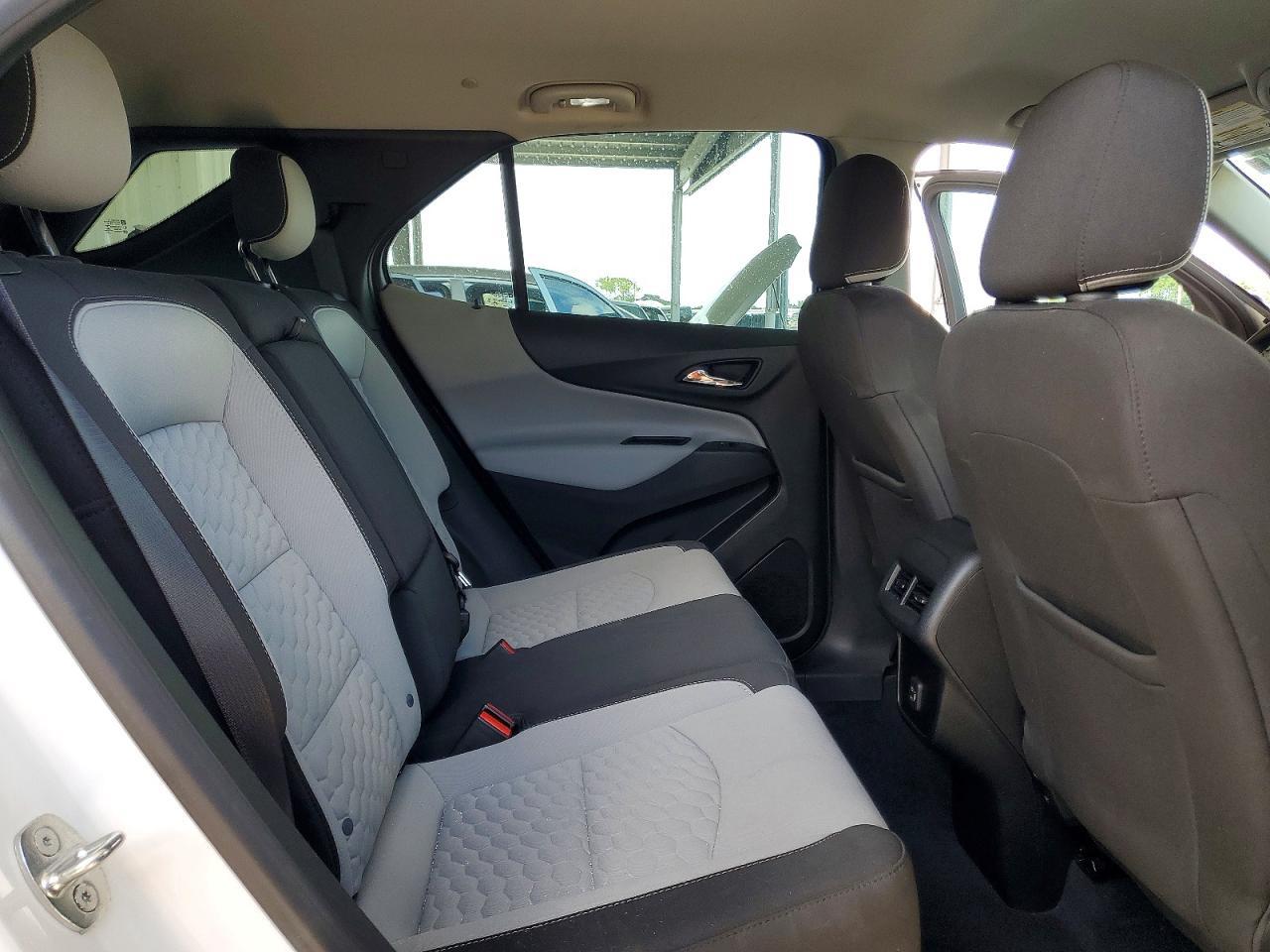 2019 Chevrolet Equinox Ls - zdjęcie 11