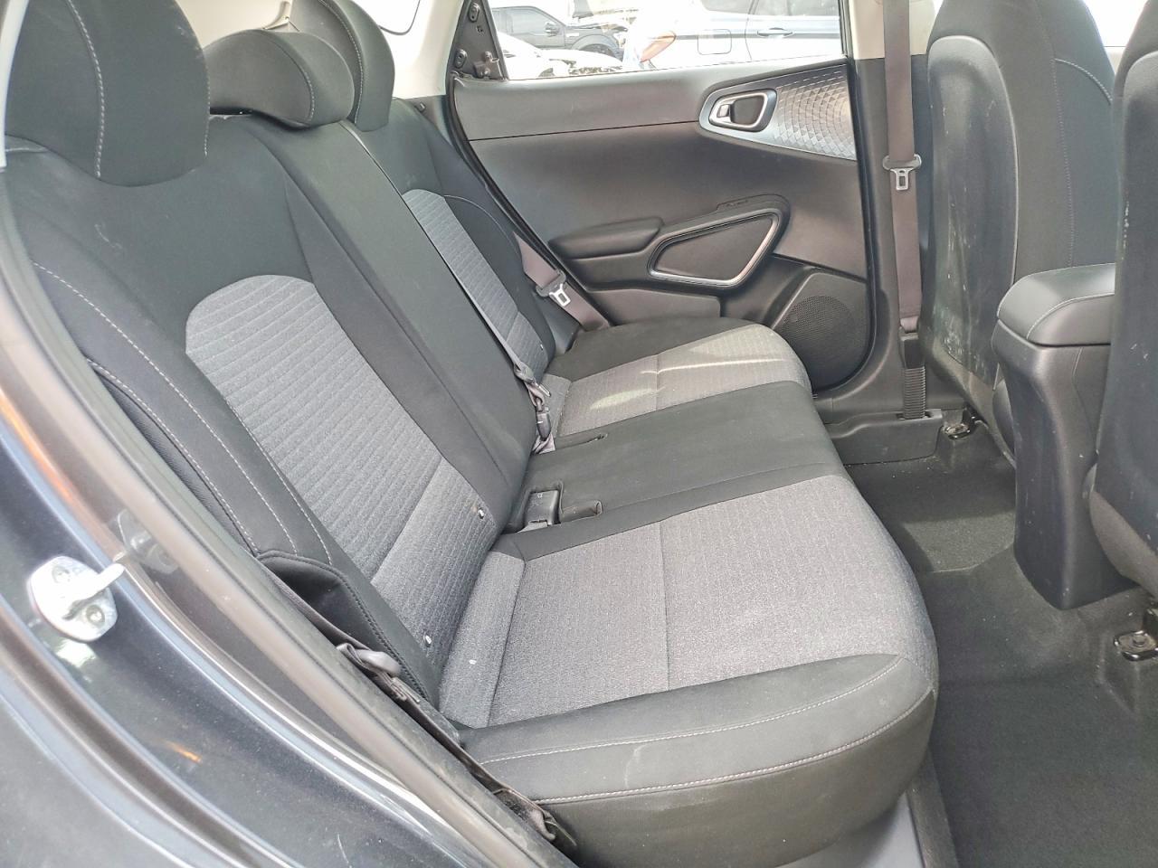 2020 Kia Soul S - zdjęcie 10