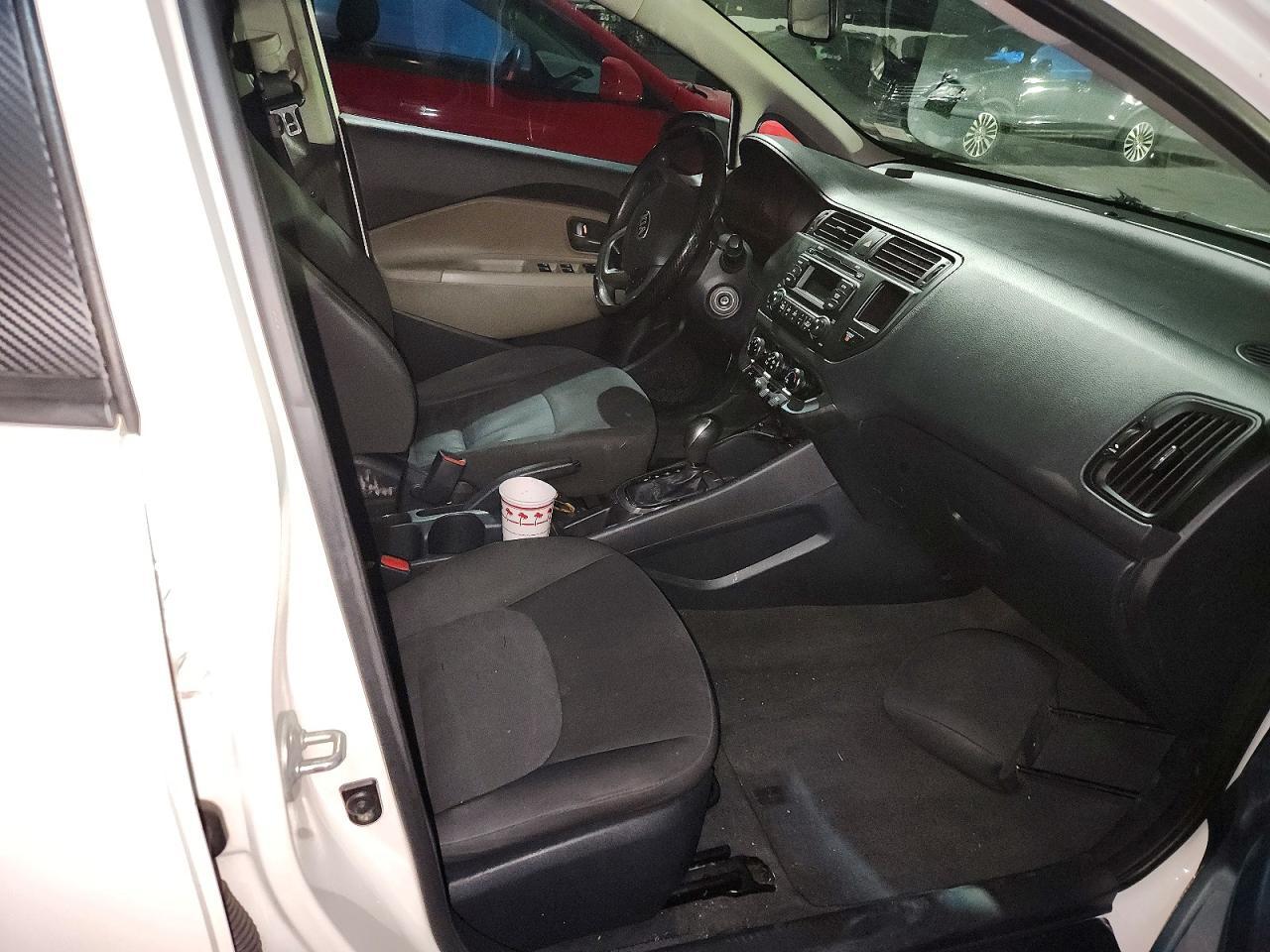 2013 Kia Rio 5-Door Lx - zdjęcie 13