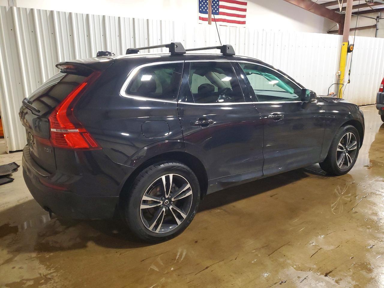 2020 Volvo Xc60 T5 Momentum - zdjęcie 3