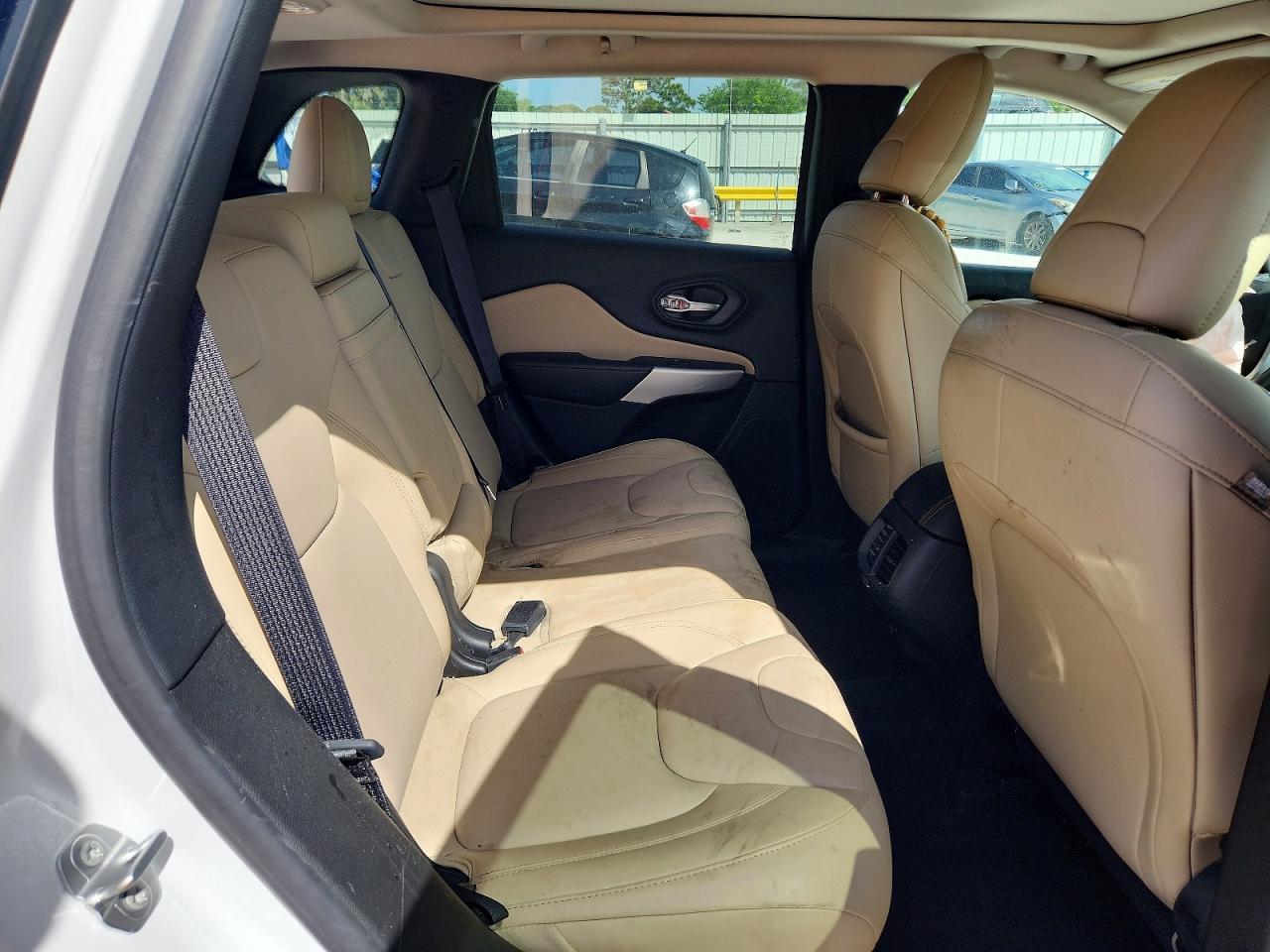 2017 Jeep Cherokee Limited - zdjęcie 11