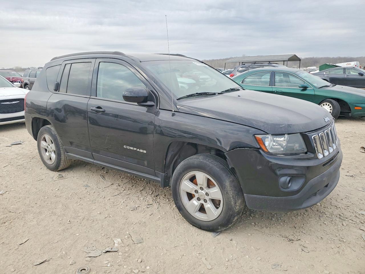 2016 Jeep Compass Latitude - zdjęcie 4