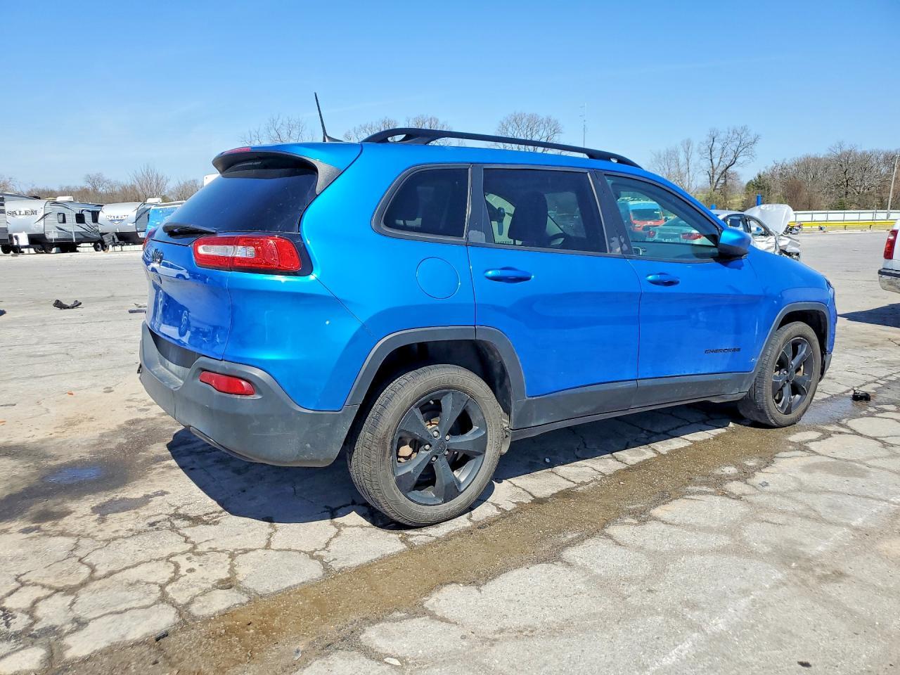 2018 Jeep Cherokee Latitude - zdjęcie 3