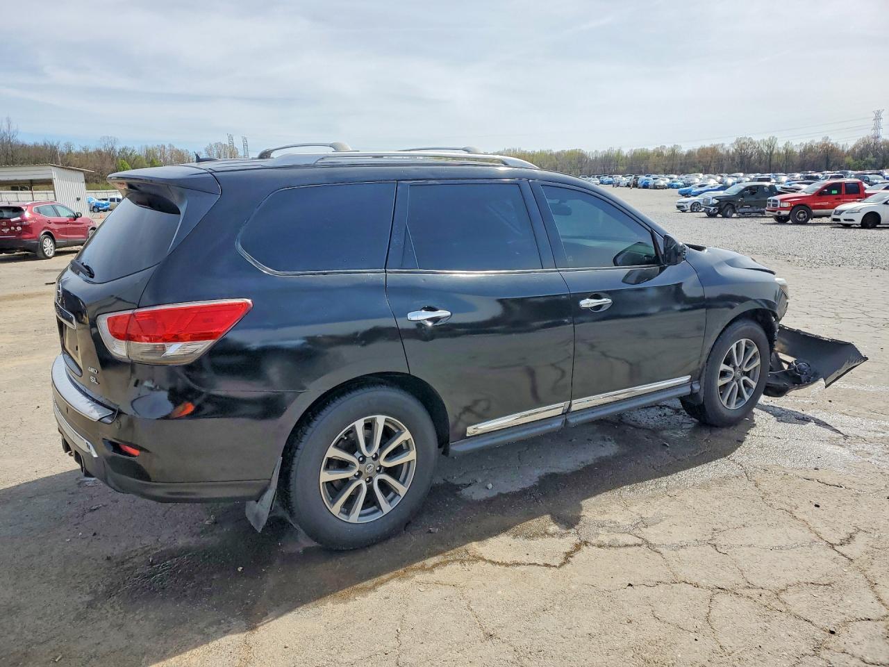 2013 Nissan Pathfinder S - zdjęcie 3