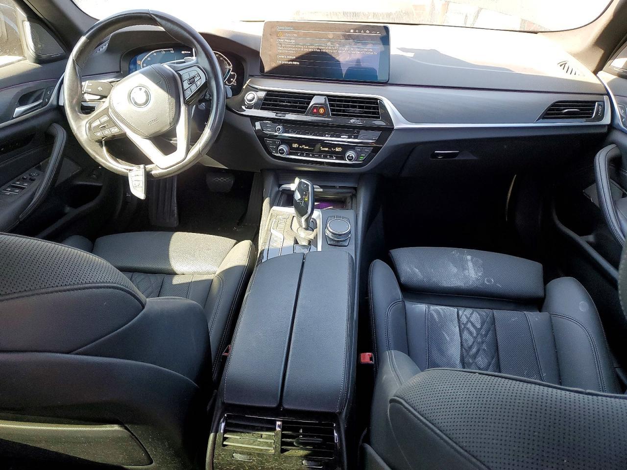 2022 BMW 530E - zdjęcie 8