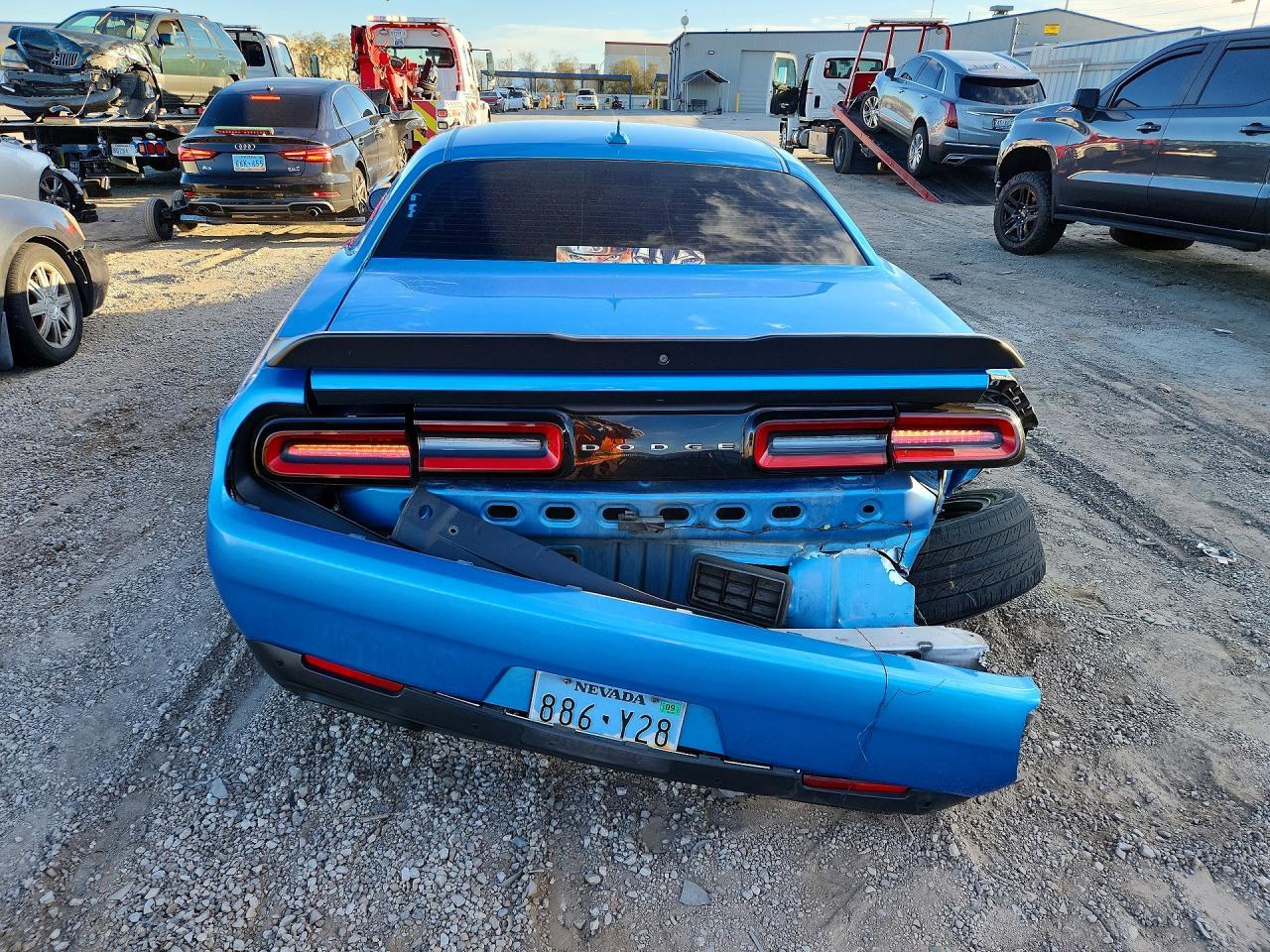 2016 Dodge Challenger R - zdjęcie 6