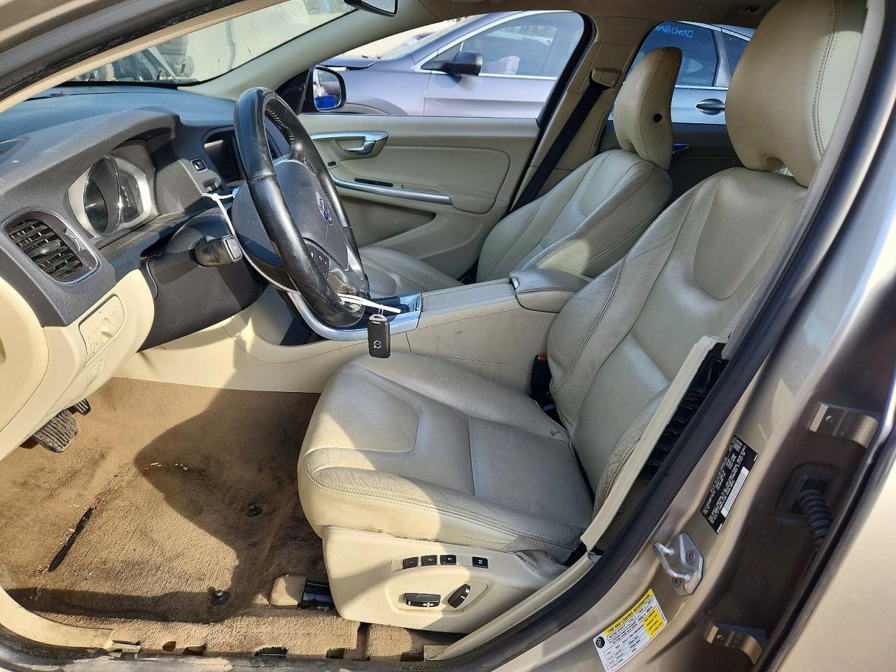 2015 Volvo V60 Premier - zdjęcie 7