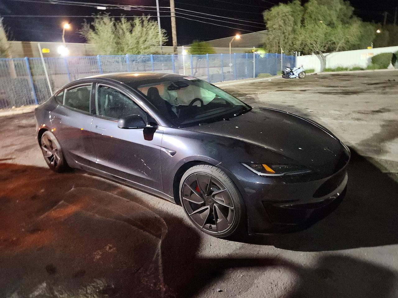2024 Tesla Model 3 - zdjęcie 4