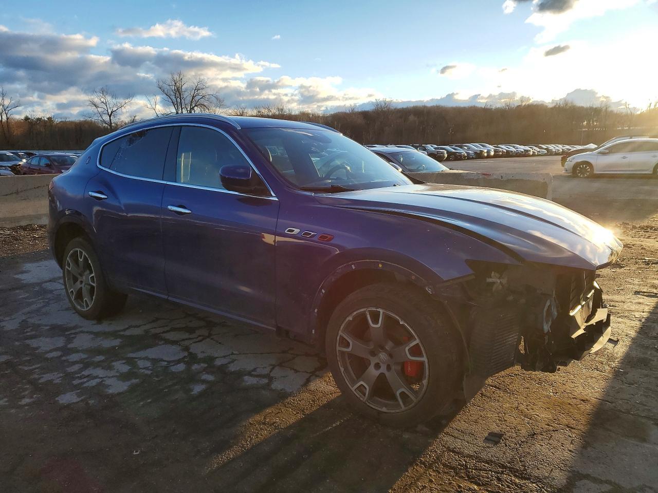 2017 Maserati Levante Luxury - zdjęcie 4