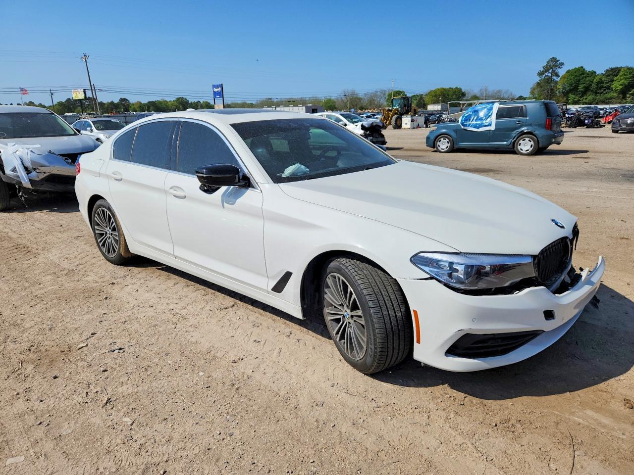 2020 BMW 530 I - zdjęcie 4