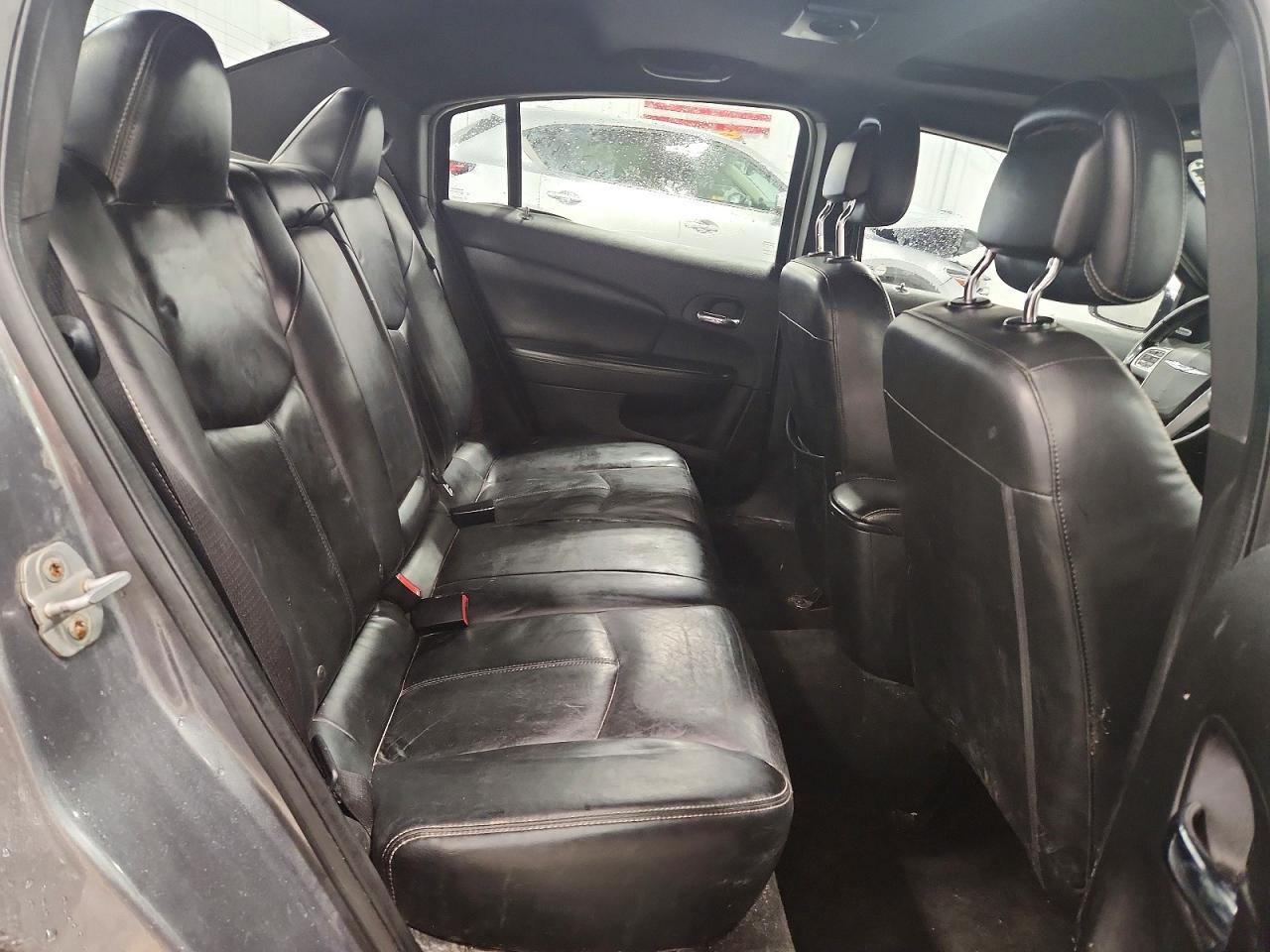 2013 Chrysler 200 Limited - zdjęcie 10