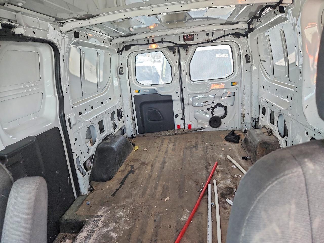 2015 Ford Transit T-150 - zdjęcie 10