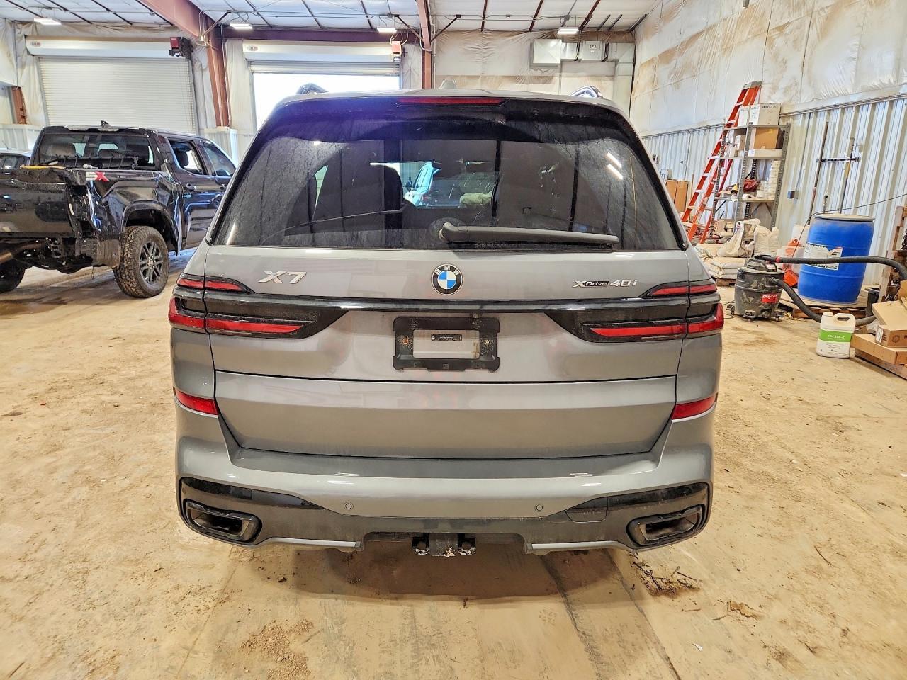 2025 BMW X7 xDrive40I - zdjęcie 6