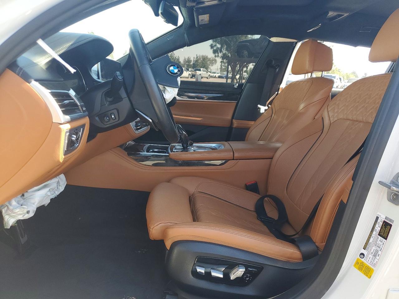 2018 BMW 750 I - zdjęcie 7
