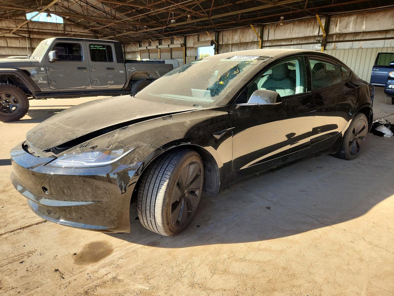 2025 Tesla Model 3 - zdjęcie główne