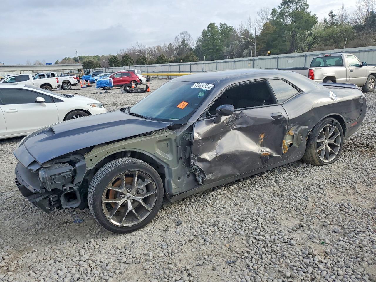 2022 Dodge Challenger Gt - zdjęcie główne