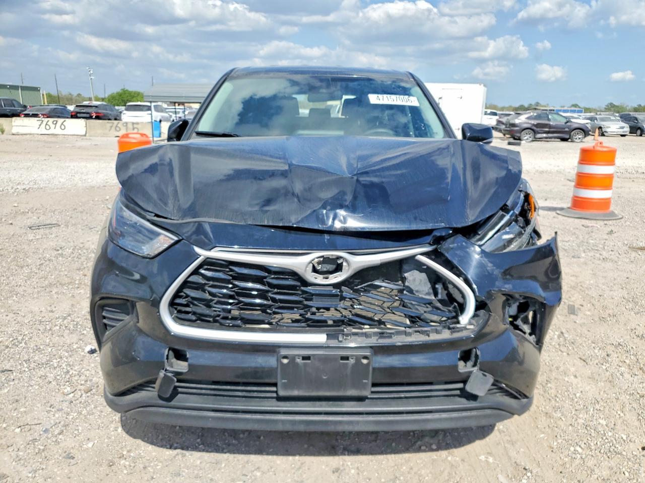 2022 Toyota Highlander L - zdjęcie 5