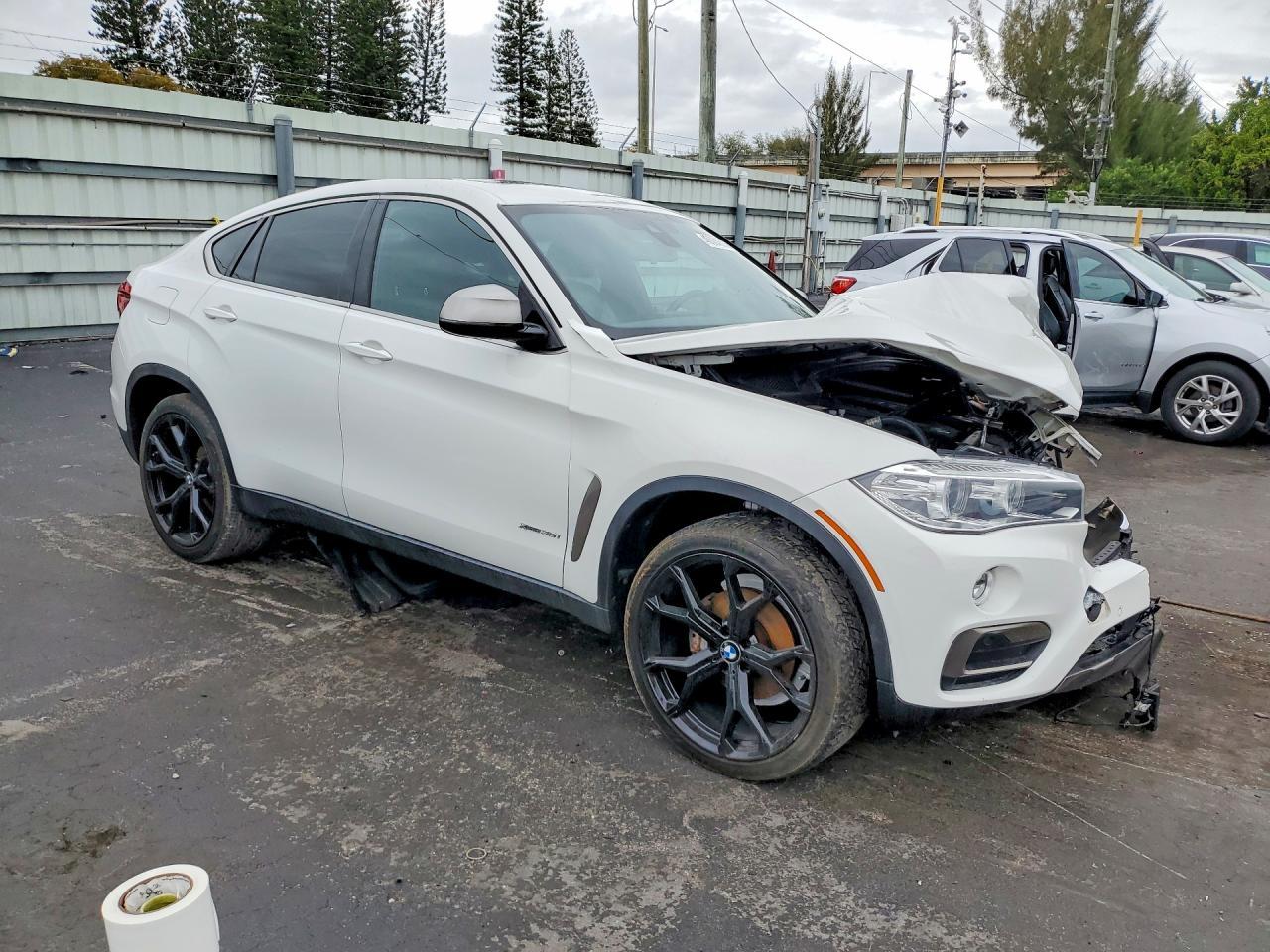 2018 BMW X6 xDrive35I - zdjęcie 4
