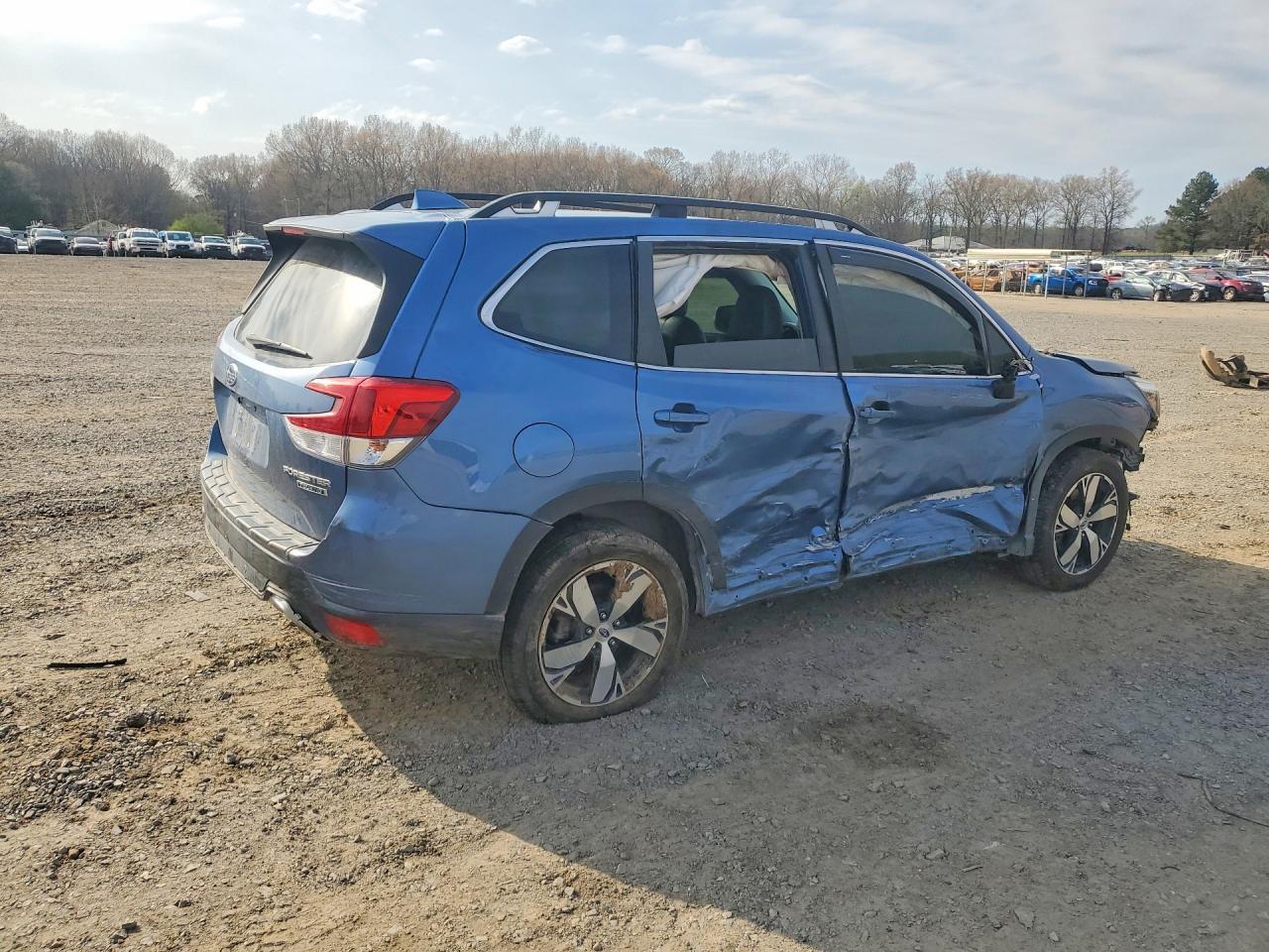 2020 Subaru Forester Touring - zdjęcie 3