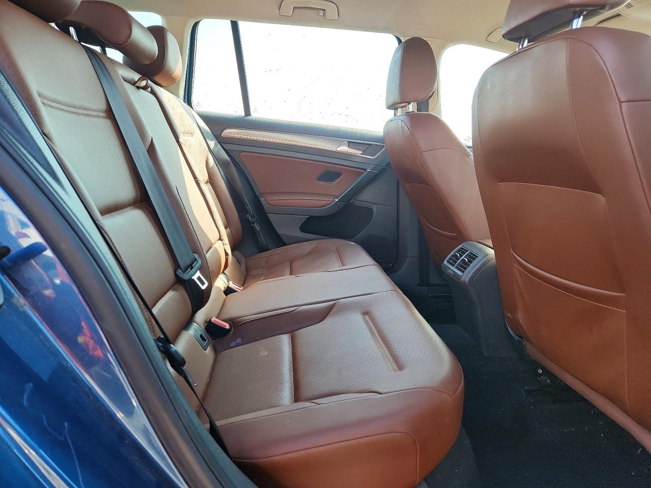 2017 Volkswagen Golf Alltrack S - zdjęcie 10