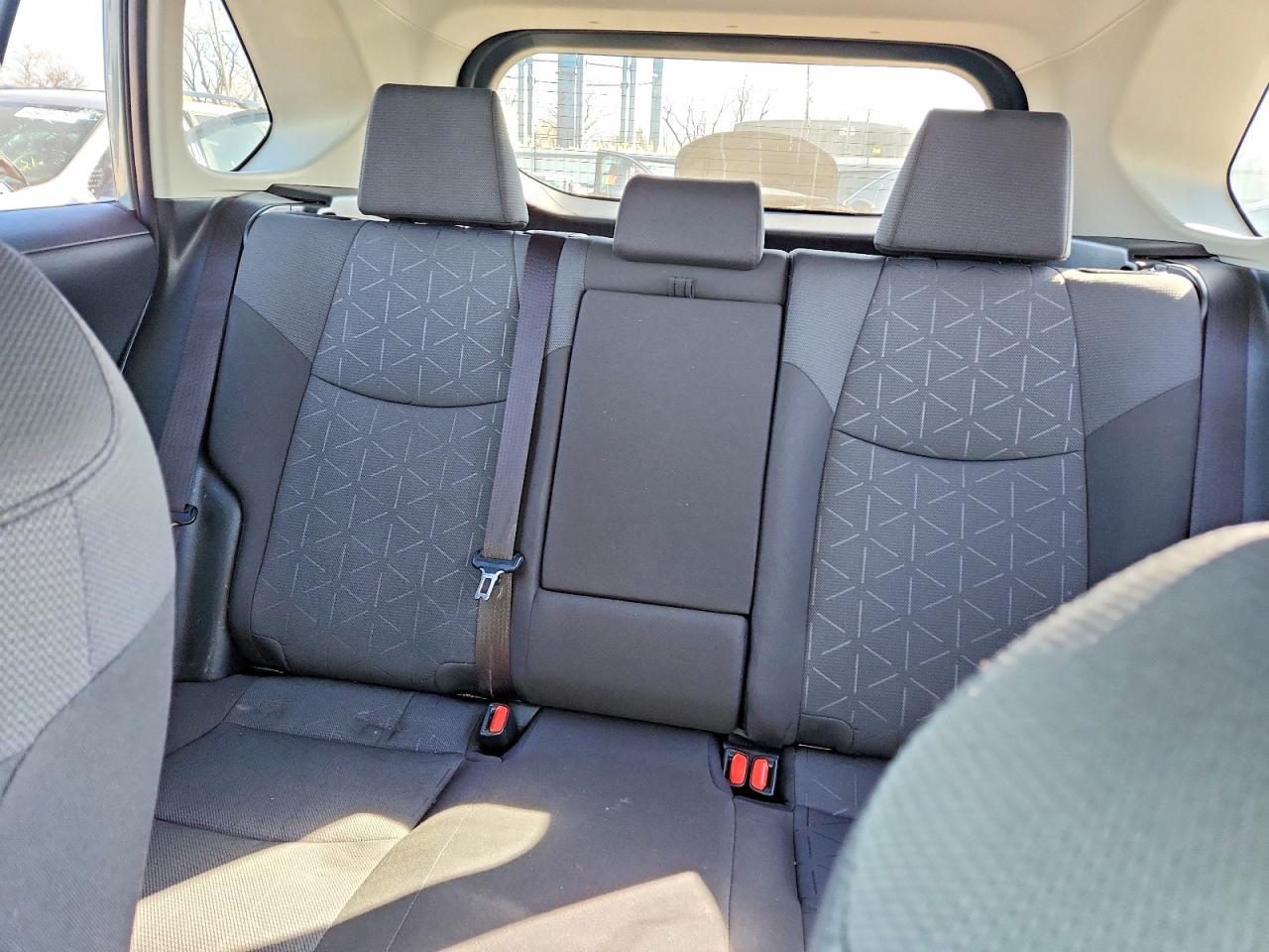 2019 Toyota Rav4 Xle - zdjęcie 10