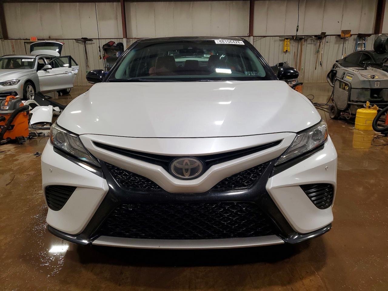 2018 Toyota Camry Xse - zdjęcie 5
