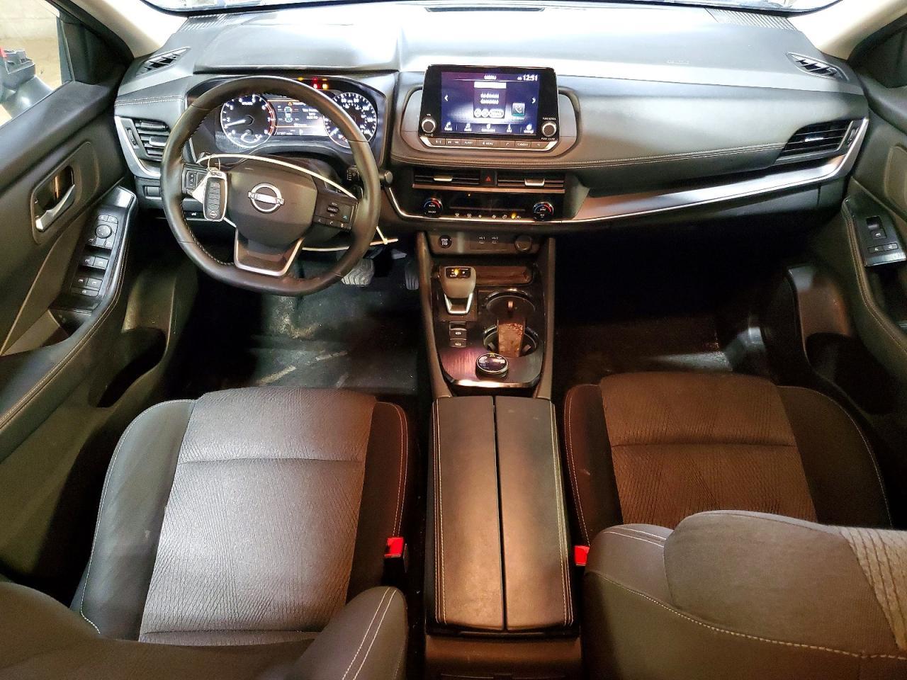 2025 Nissan Rogue Sv - zdjęcie 8