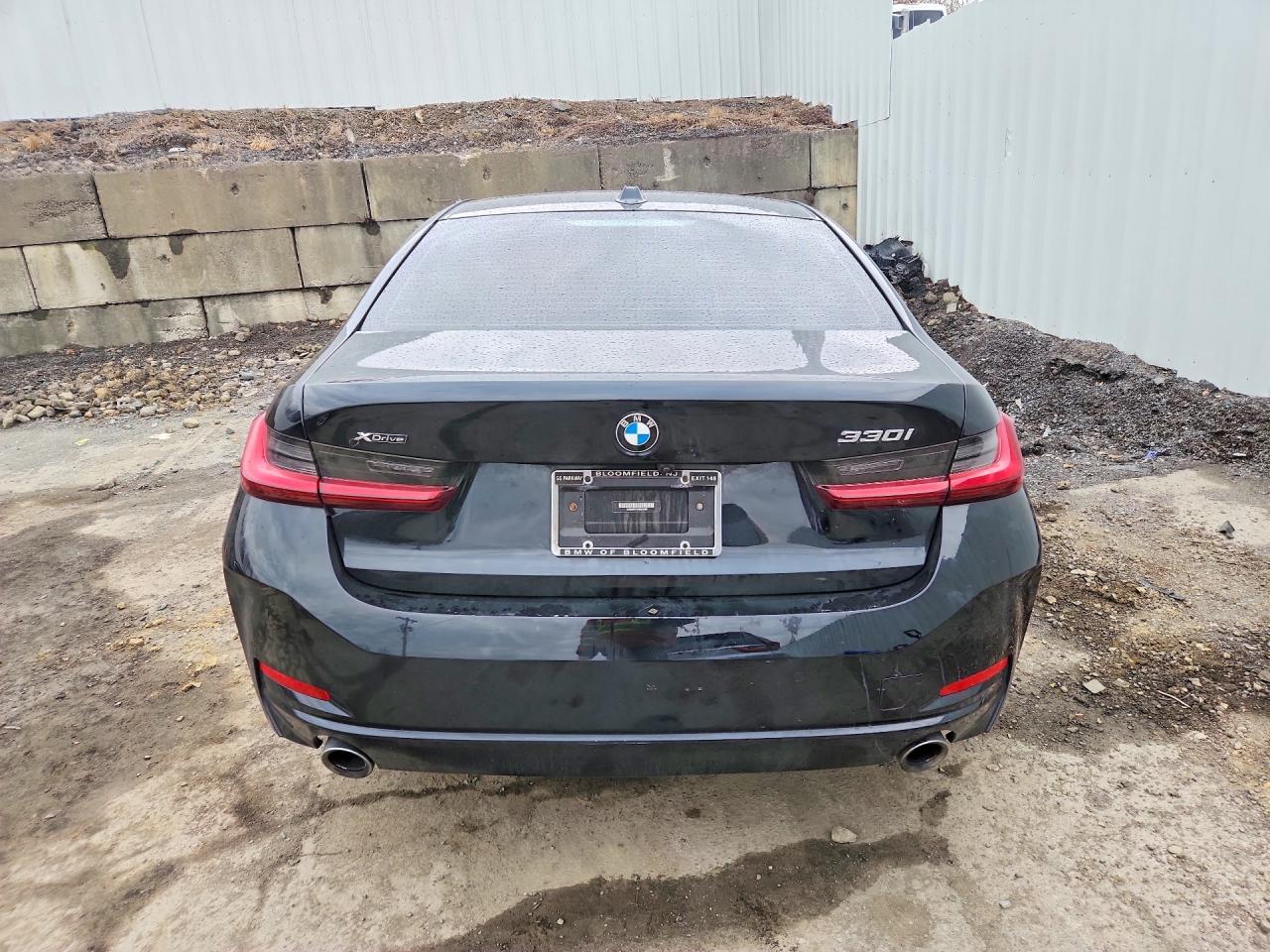 2023 BMW 330Xi - zdjęcie 6