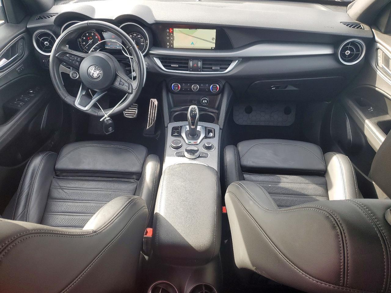 2023 Alfa Romeo Stelvio Ti - zdjęcie 8