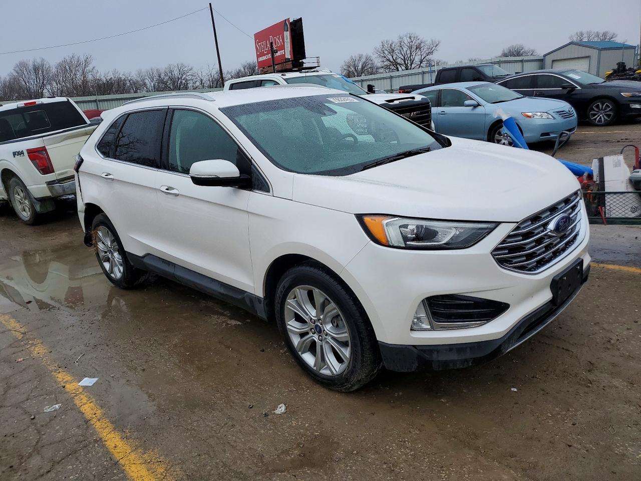 2019 Ford Edge Titanium - zdjęcie 4