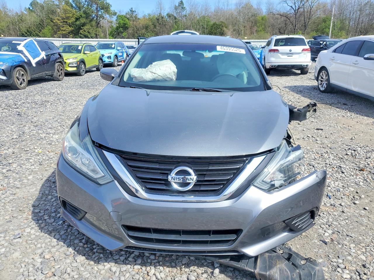 2017 Nissan Altima - zdjęcie 5