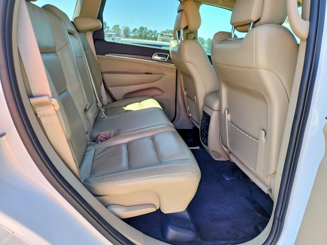 2018 Jeep Grand Cherokee Limited - zdjęcie 11