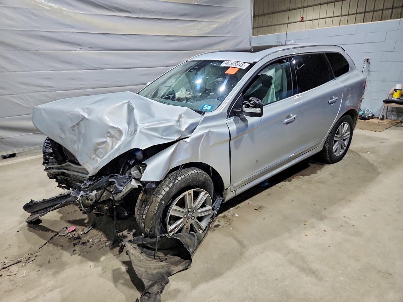 2016 Volvo Xc60 T6 Premier - zdjęcie główne