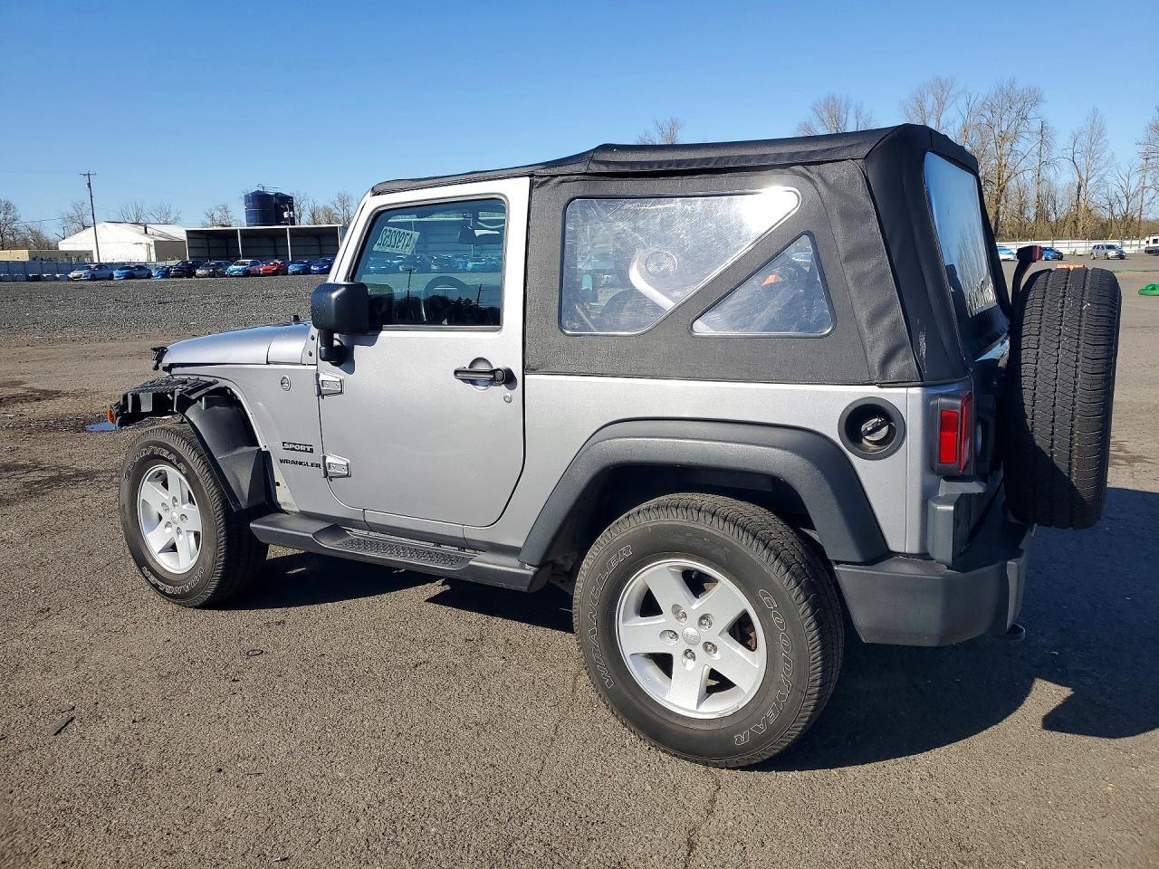 2017 Jeep Wrangler Sport - zdjęcie 2