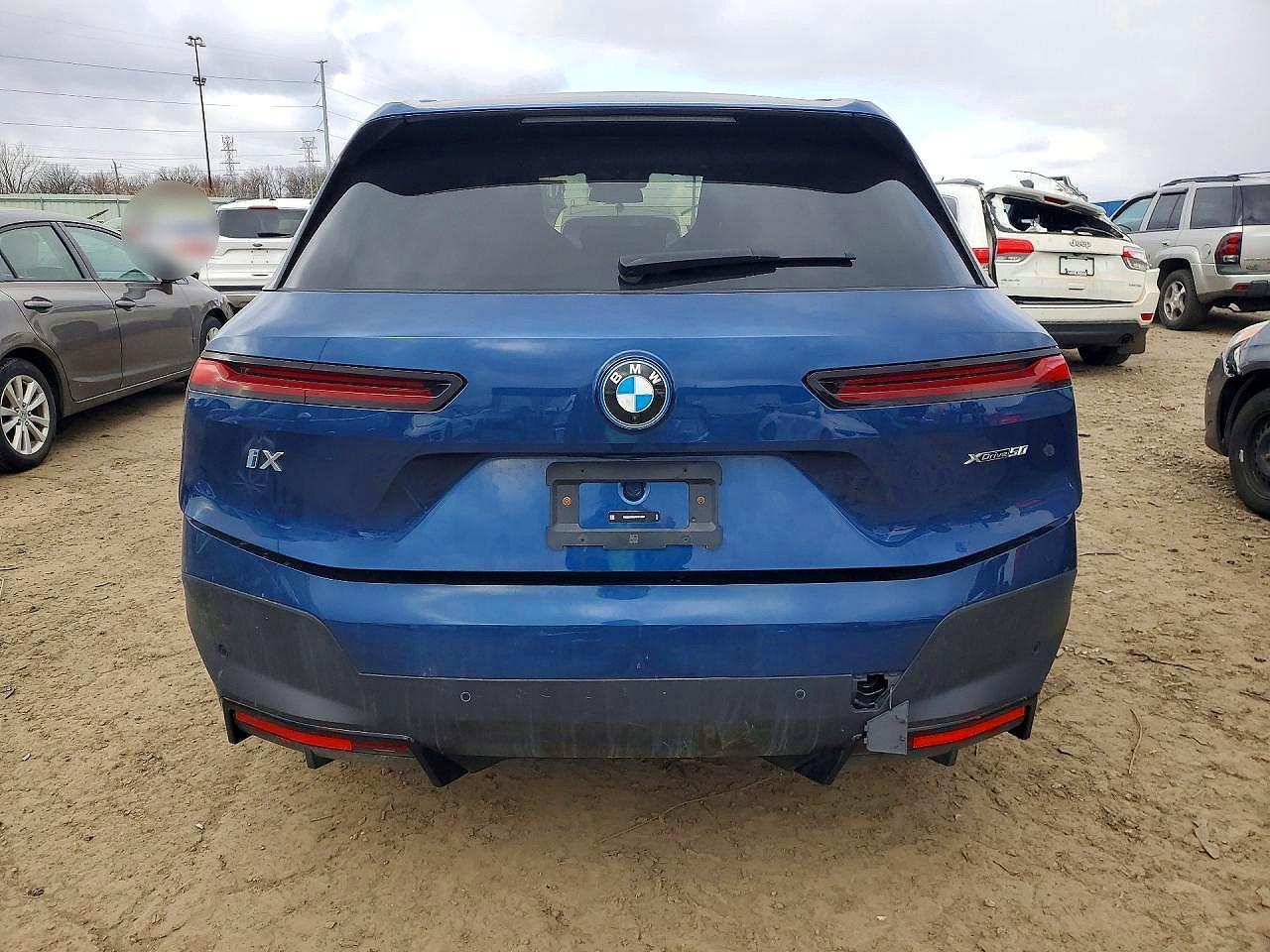 2024 BMW Ix xDrive50 - zdjęcie 6