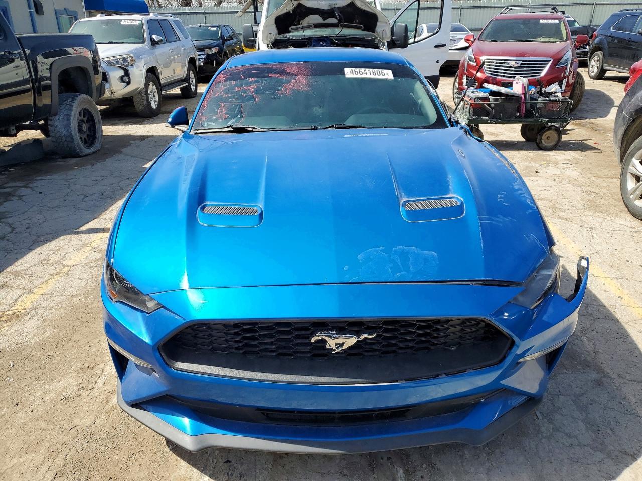 2020 Ford Mustang - zdjęcie 5