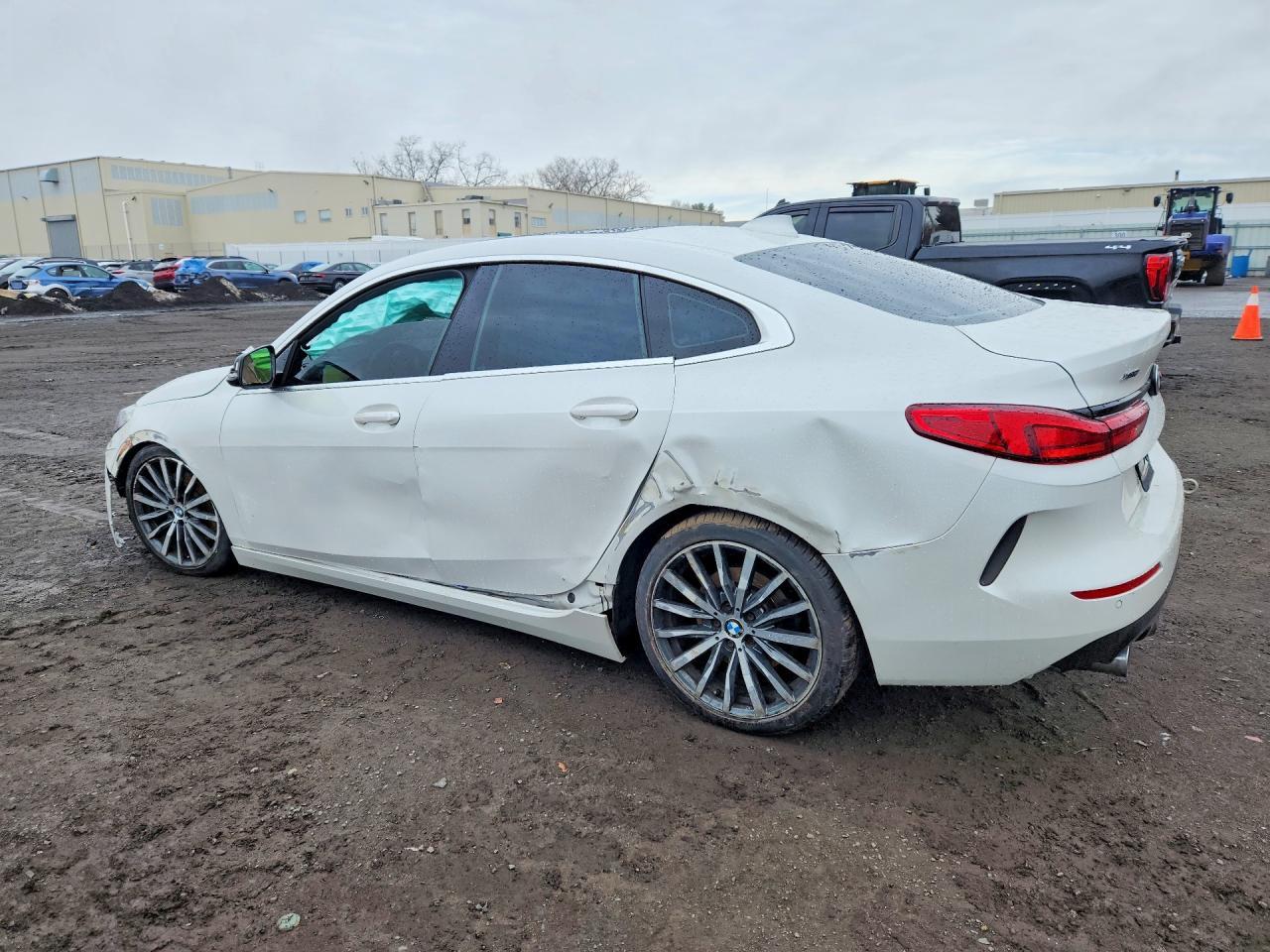 2020 BMW 228Xi - zdjęcie 2