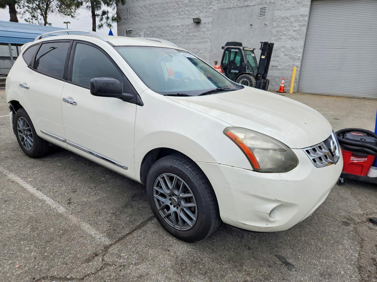 2015 Nissan Rogue Select S - zdjęcie 4