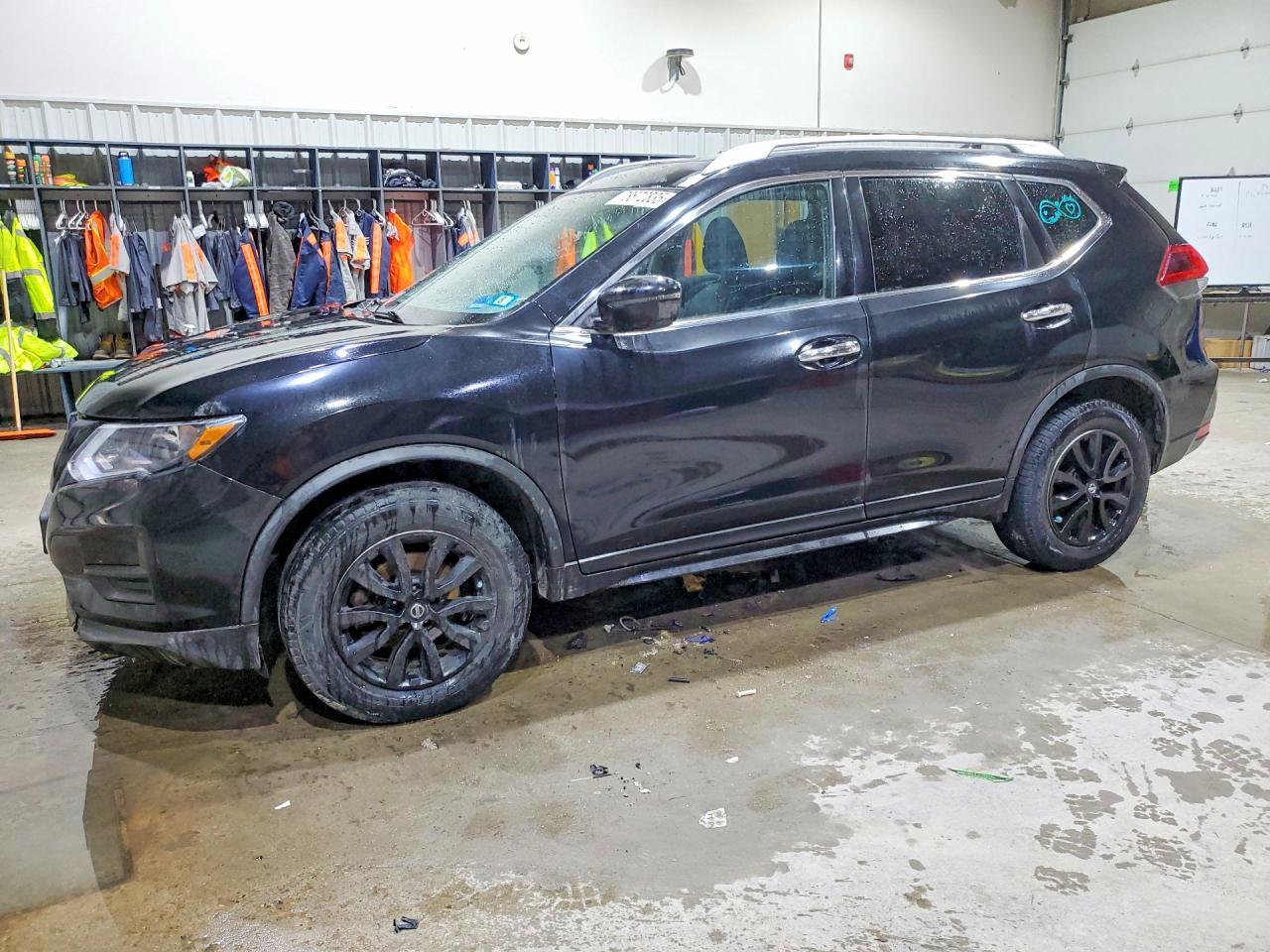 2018 Nissan Rogue Sv - zdjęcie główne