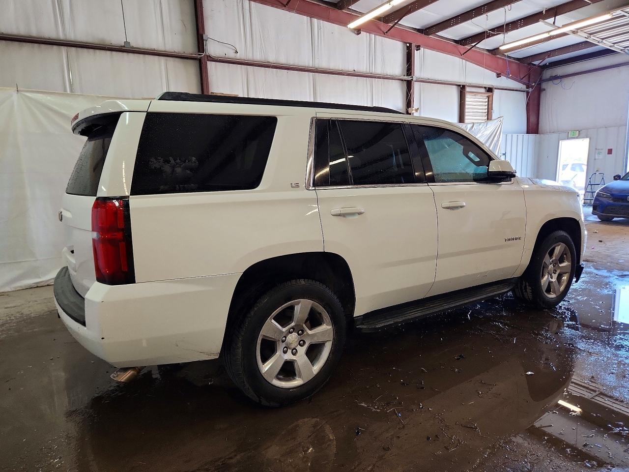 2015 Chevrolet Tahoe C1500 Ls - zdjęcie 3