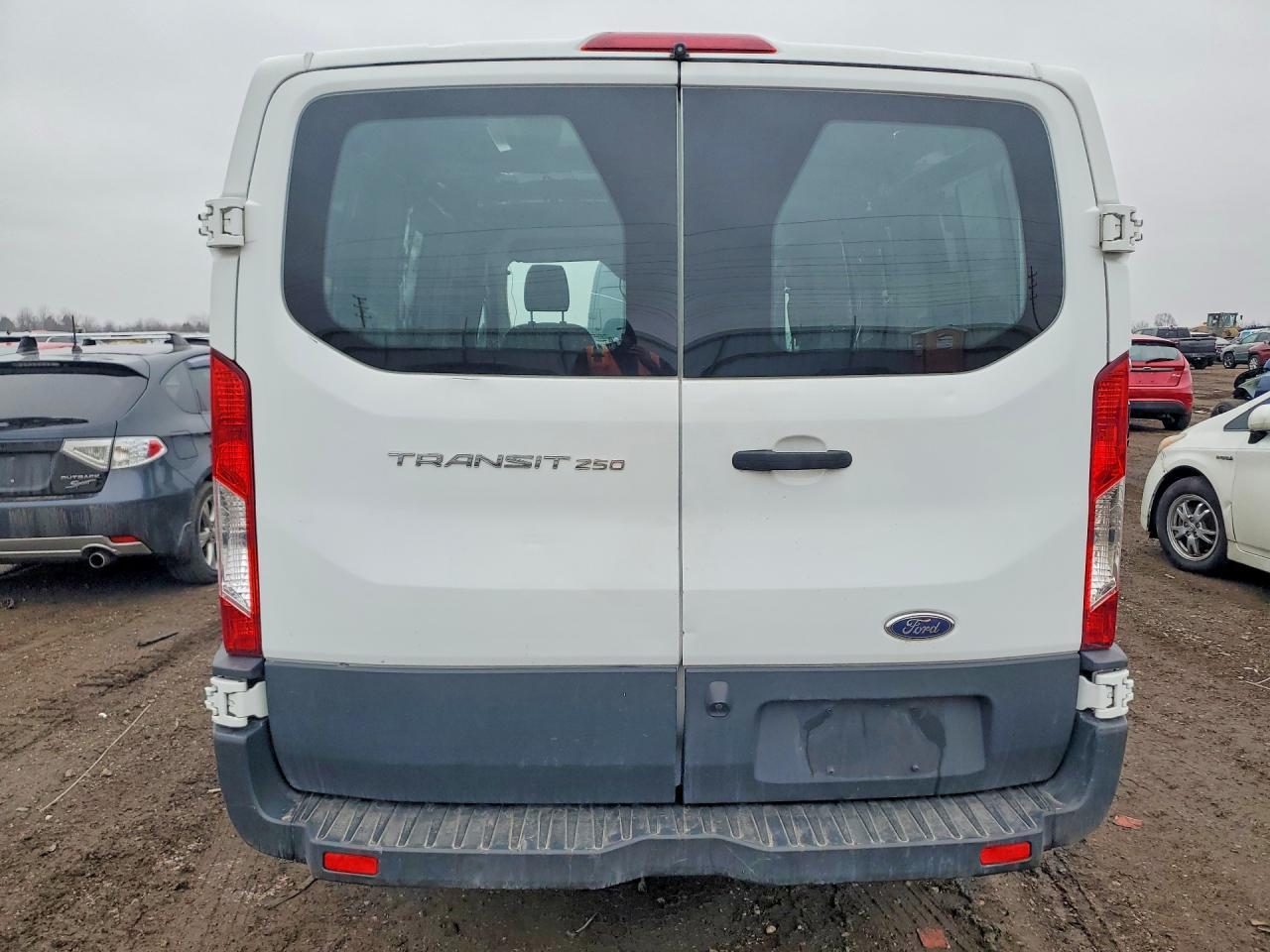 2017 Ford Transit T-250 - zdjęcie 6